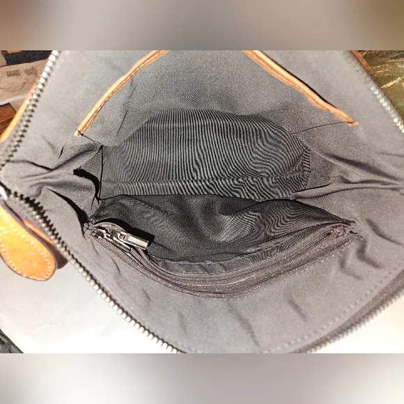 Cogna Leather Purse - Picture 8 of 16